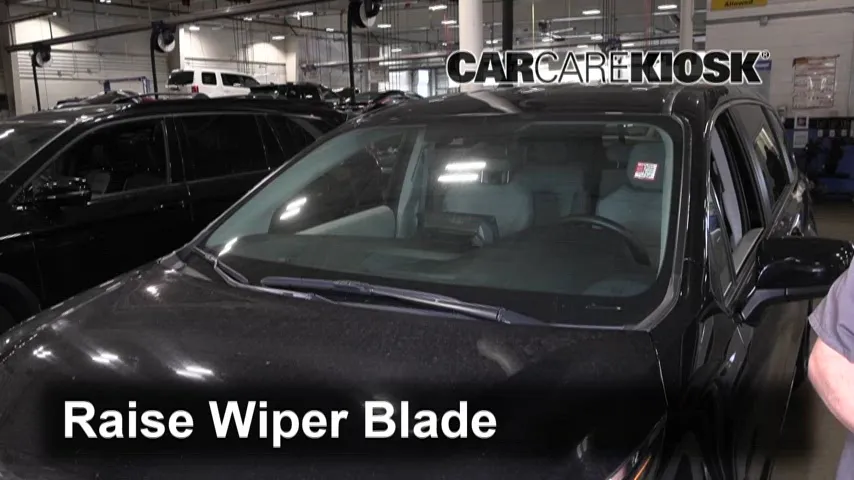 2022 Toyota Sienna LE 2.5L 4 Cyl. Windshield Wiper Blade (Front)